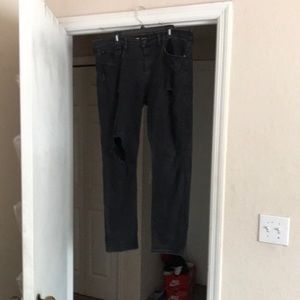 Destroyed Black Jeans